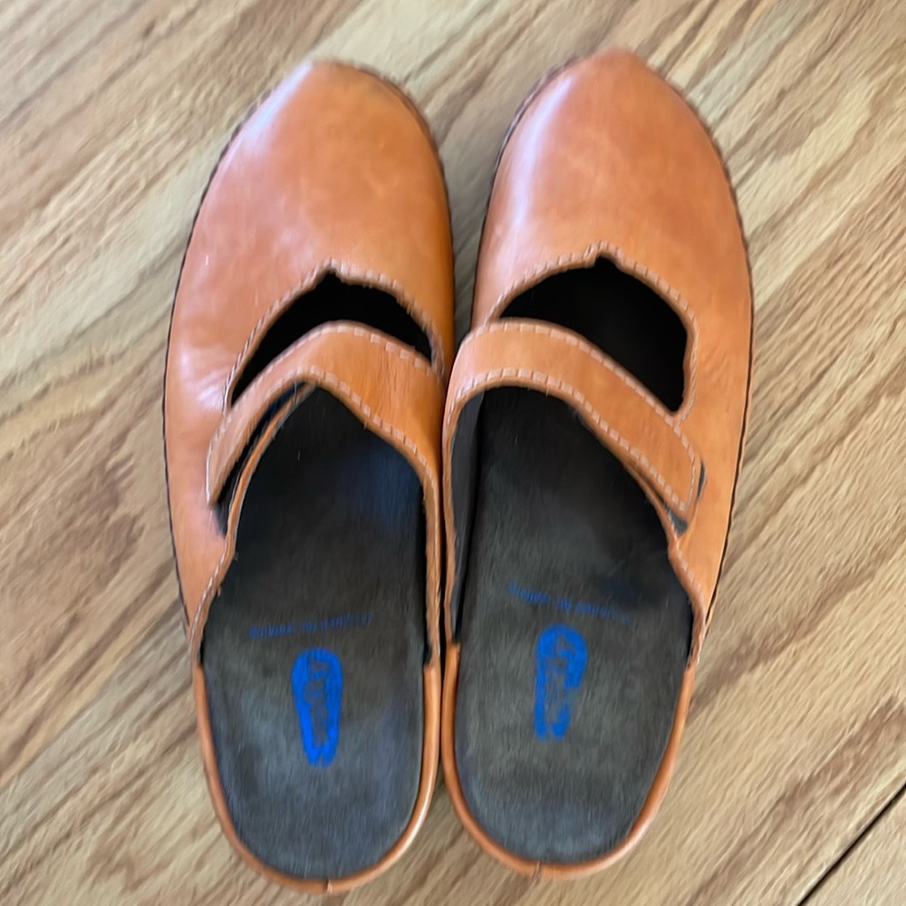 Wolky clogs orange. Size 40.